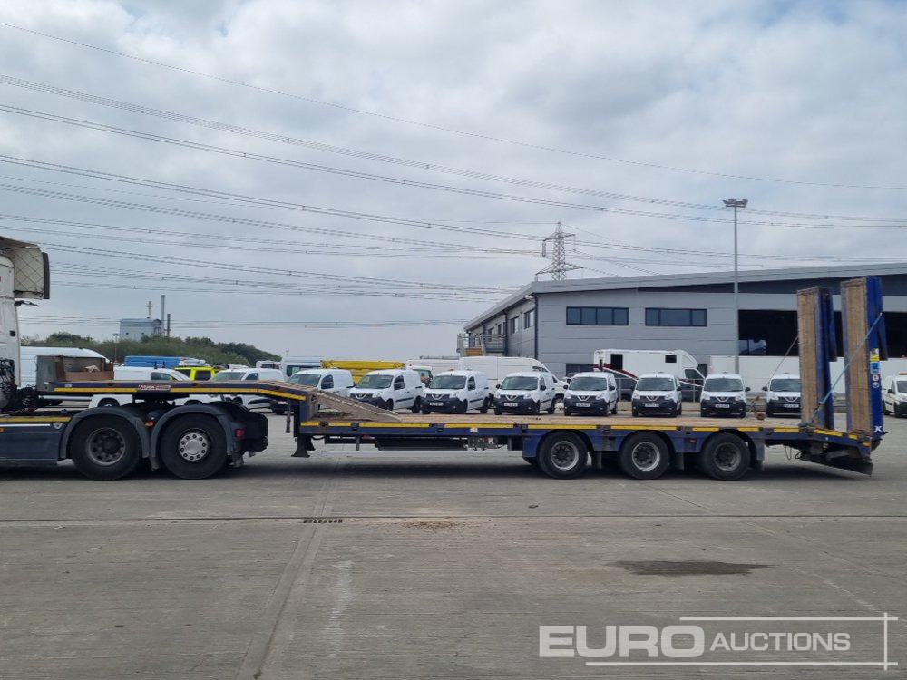 2014 Faymonville Tri Axle Step Frame Low Load Trailer, Neck Ramps, Hydraulic Flip Toe Ramps (Plating Certificate Available) - Semi-remorque surbaissé: photos 2 2014 Faymonville Tri Axle Step Frame Low Load Trailer, Neck Ramps, Hydraulic Flip Toe Ramps (Plating Certificate Available) - Semi-remorque surbaissé: photos 2