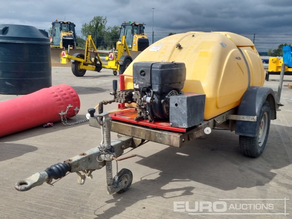 2014 Hilta Single Axle Plastic Water Bowser, Hatz-Diesel EnginevPressure Washer - Nettoyeur haute pression: photos 1 2014 Hilta Single Axle Plastic Water Bowser, Hatz-Diesel EnginevPressure Washer - Nettoyeur haute pression: photos 1