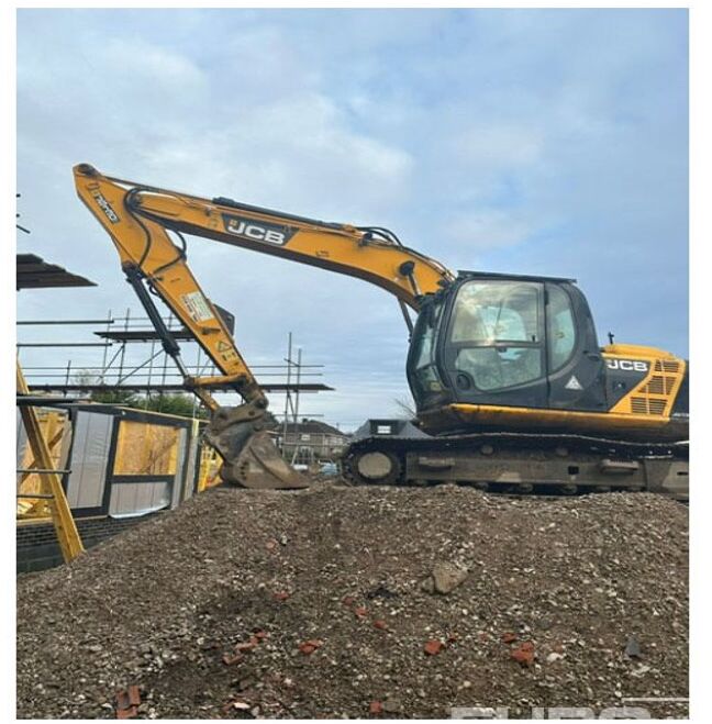 2014 JCB JS130LC T4 - Pelle sur chenille: photos 2 2014 JCB JS130LC T4 - Pelle sur chenille: photos 2