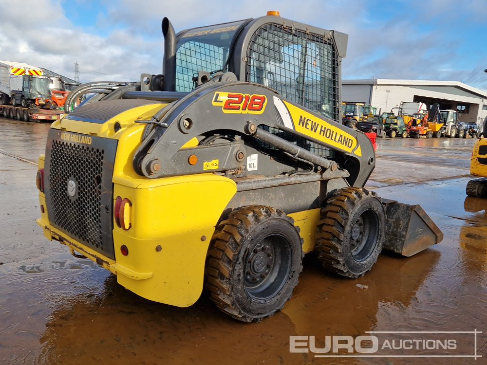2014 New Holland L218 - Mini chargeuse: photos 5 2014 New Holland L218 - Mini chargeuse: photos 5