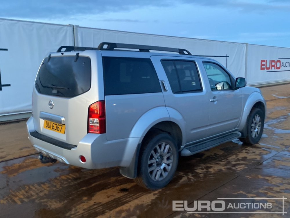 2014 Nissan Pathfinder - SUV: photos 5 2014 Nissan Pathfinder - SUV: photos 5