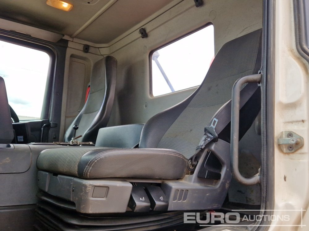 Camion malaxeur 2014 Scania P400: photos 44