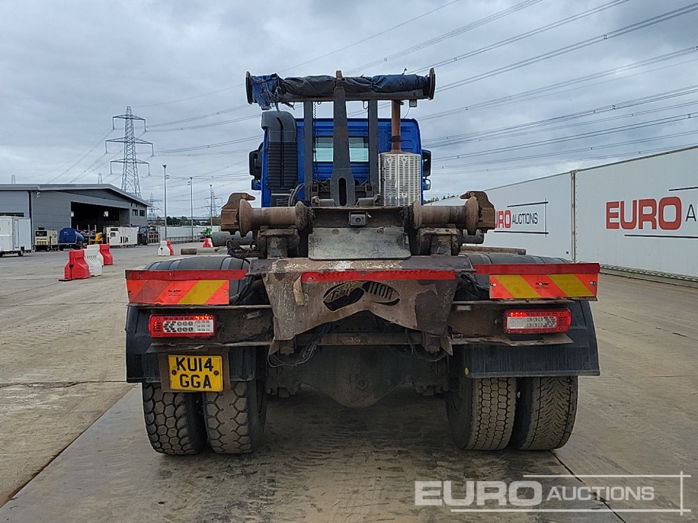 2014 Volvo FM84FR - Camion ampliroll: photos 4 2014 Volvo FM84FR - Camion ampliroll: photos 4