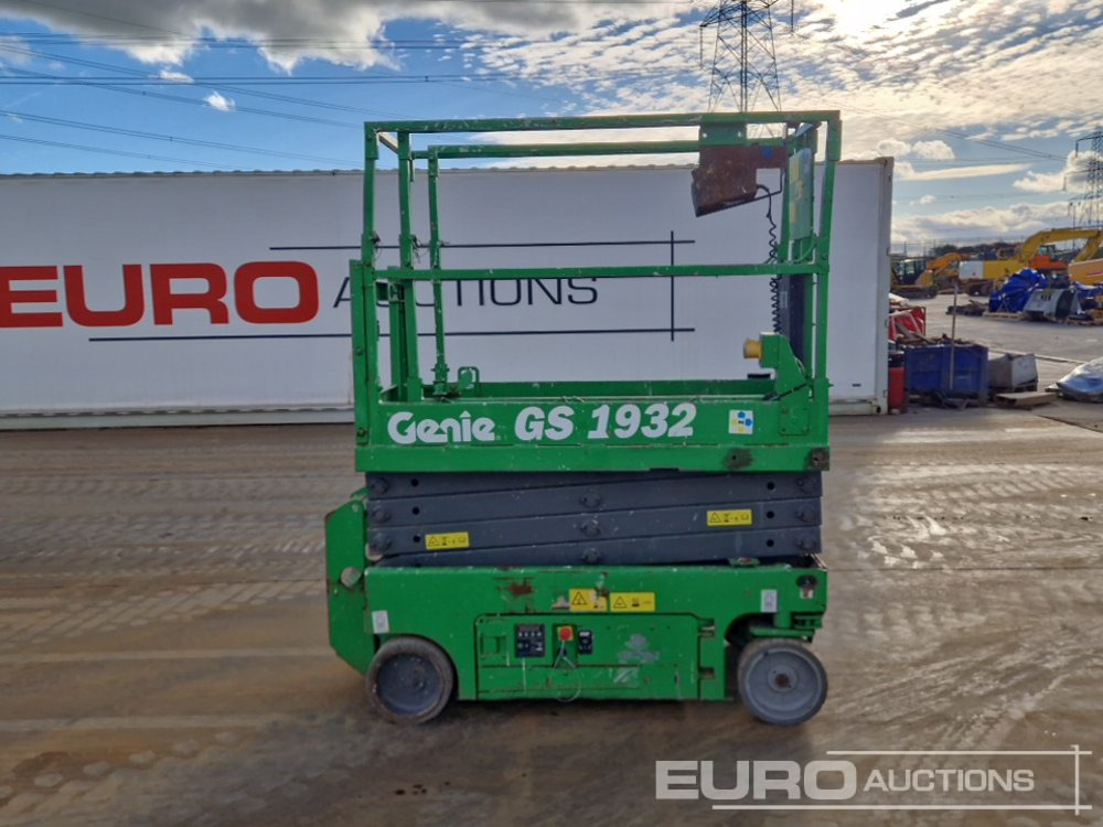 2015 Genie GS1932 - Nacelle: photos 2 2015 Genie GS1932 - Nacelle: photos 2