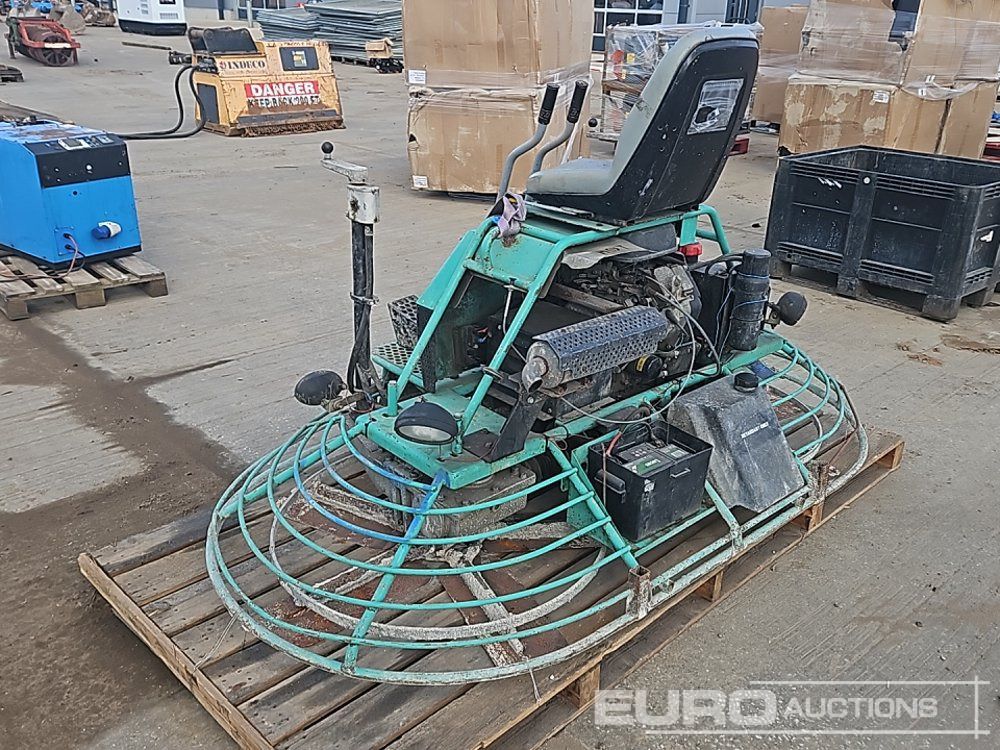 2015 Multiquip Petrol Ride On Power Float - Travaux routiers: photos 3 2015 Multiquip Petrol Ride On Power Float - Travaux routiers: photos 3