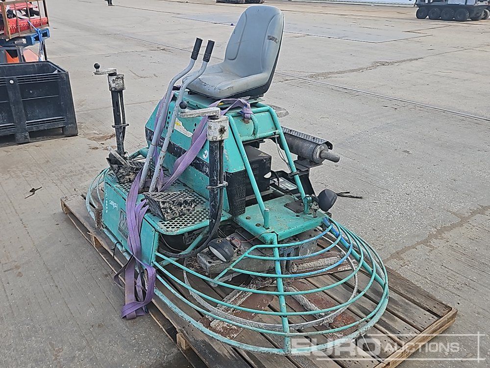 2015 Multiquip Petrol Ride On Power Float - Travaux routiers: photos 1 2015 Multiquip Petrol Ride On Power Float - Travaux routiers: photos 1