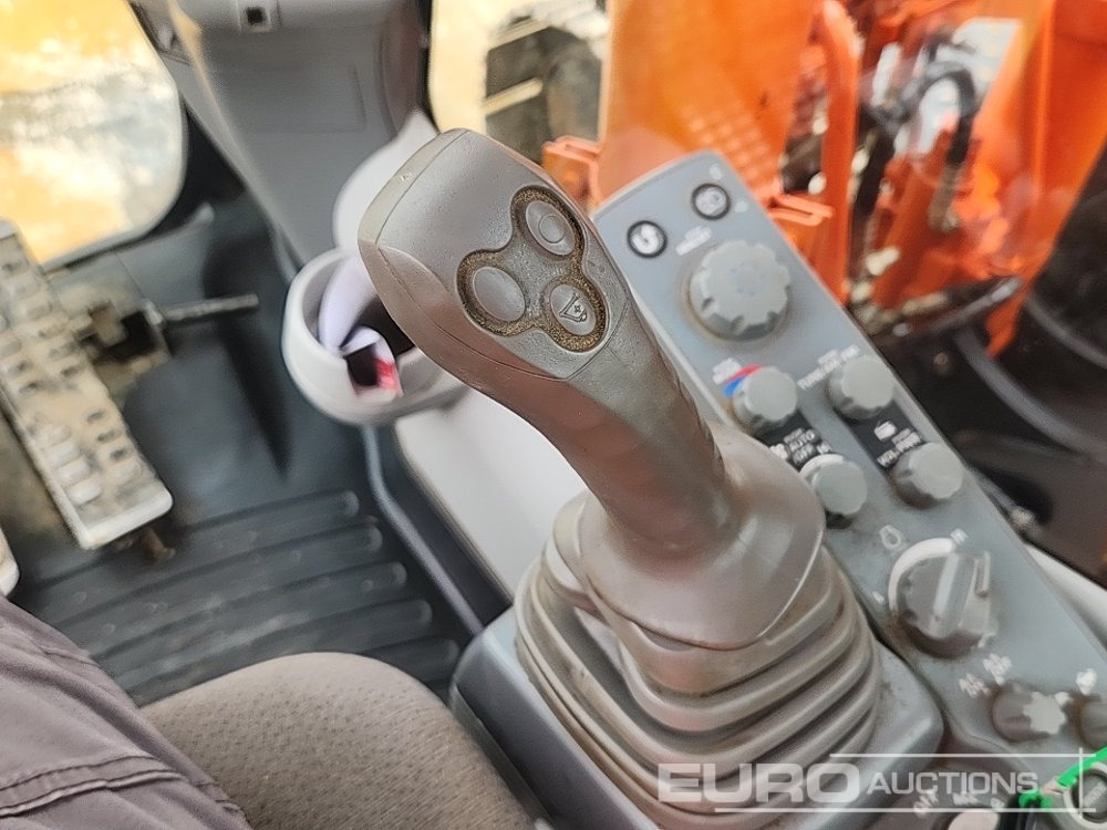 Pelle sur chenille 2016 Hitachi ZX130LCN-5B: photos 50