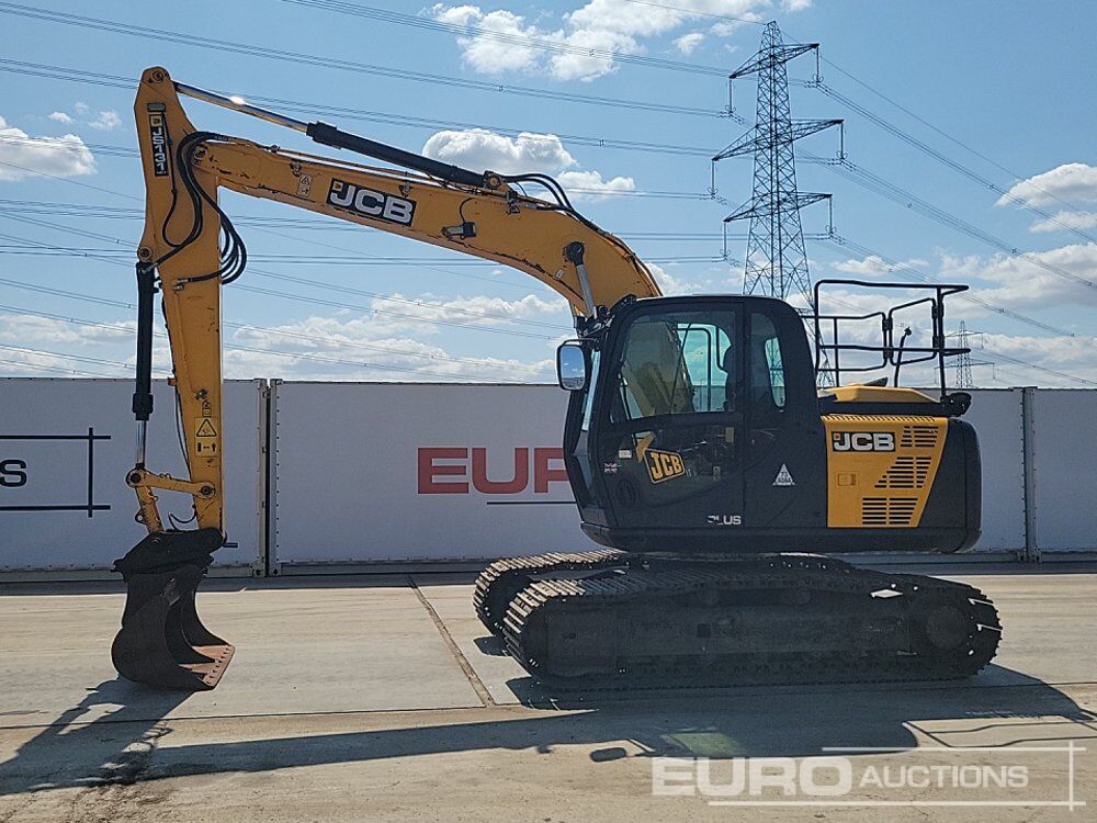 2016 JCB JS131 - Pelle sur chenille: photos 2 2016 JCB JS131 - Pelle sur chenille: photos 2