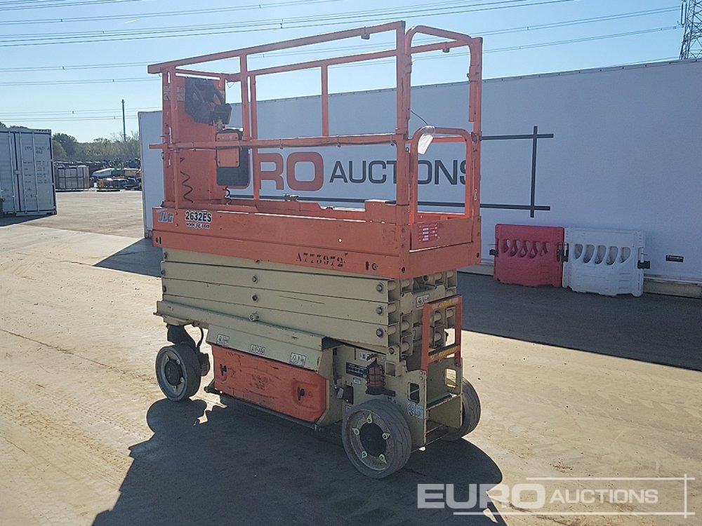 2016 JLG 2632ES - Nacelle: photos 3 2016 JLG 2632ES - Nacelle: photos 3