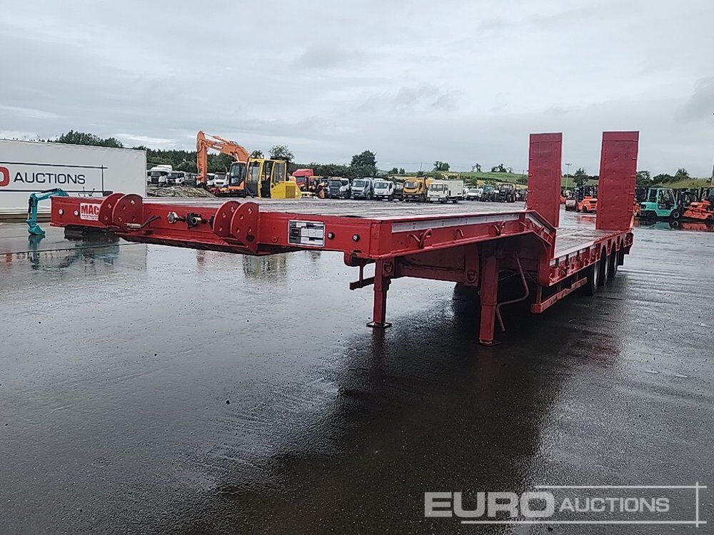 2016 Mac trailers Tri Axle Step Frame Low Loader Trailer, Hydraulic Ramps, Outriggers - Semi-remorque surbaissé: photos 1 2016 Mac trailers Tri Axle Step Frame Low Loader Trailer, Hydraulic Ramps, Outriggers - Semi-remorque surbaissé: photos 1