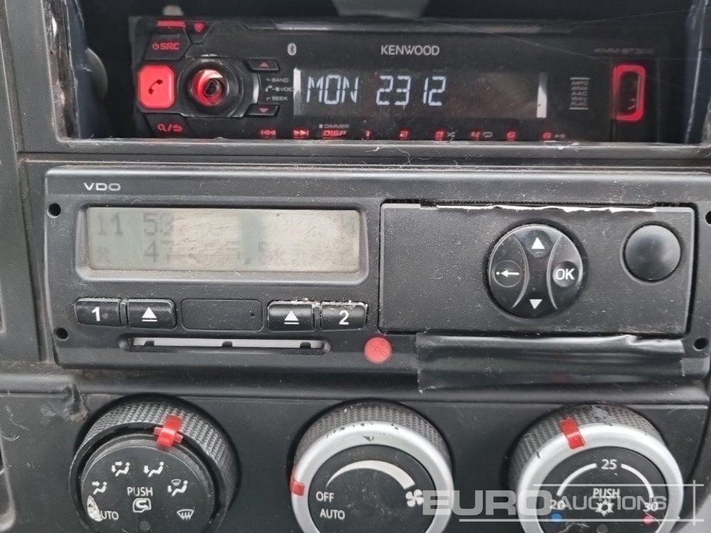 Camion plateau pour transport de équipements lourds 2016 Mitsubishi Fuso 7C18: photos 34