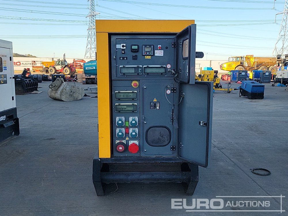 Groupe électrogène 2016 SDMO R110C3: photos 9