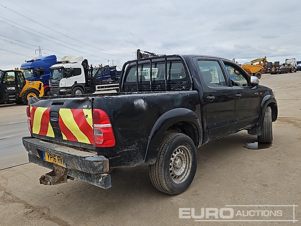 2016 Toyota Hilux - Pick-up: photos 5 2016 Toyota Hilux - Pick-up: photos 5
