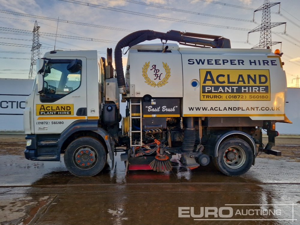 2017 DAF LF220 - Balayeuse de voirie: photos 2 2017 DAF LF220 - Balayeuse de voirie: photos 2