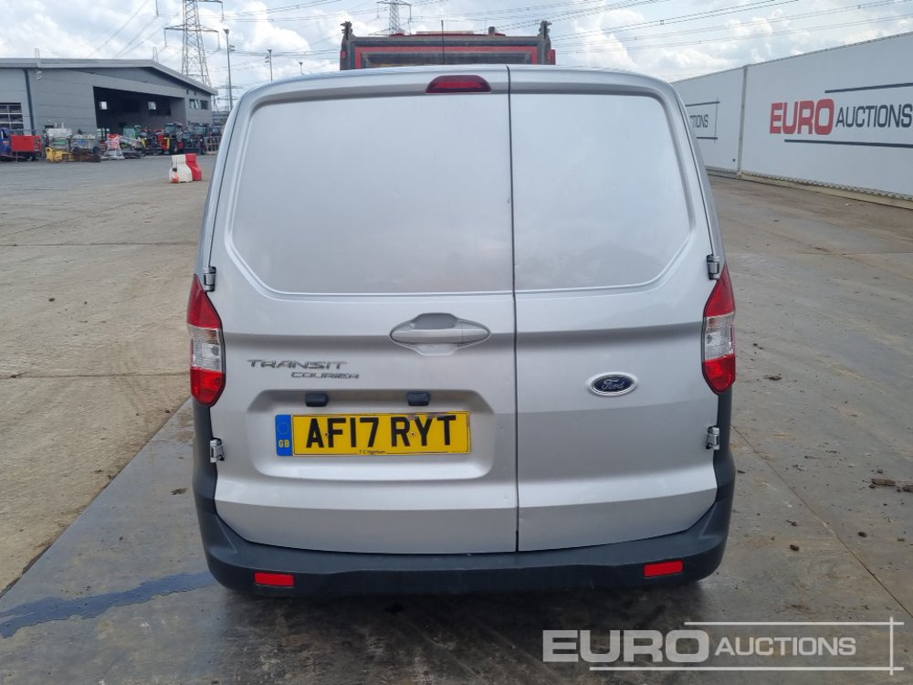 2017 Ford Transit Courier - Fourgonnette: photos 4 2017 Ford Transit Courier - Fourgonnette: photos 4