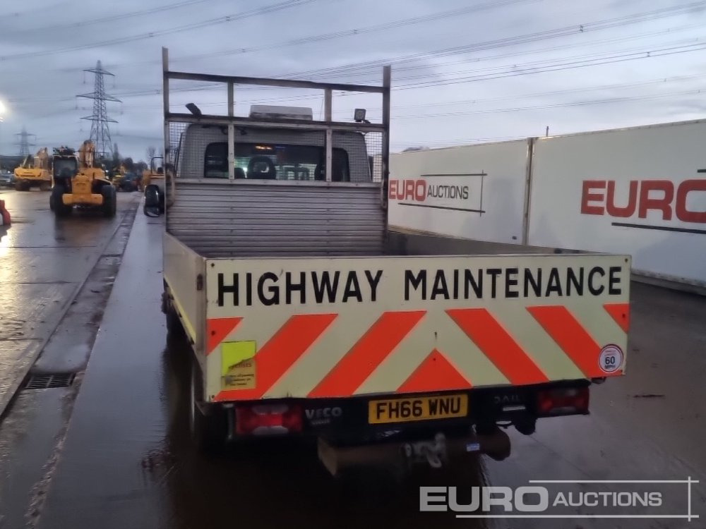 2017 Iveco Daily 35C13 - Utilitaire plateau: photos 4 2017 Iveco Daily 35C13 - Utilitaire plateau: photos 4