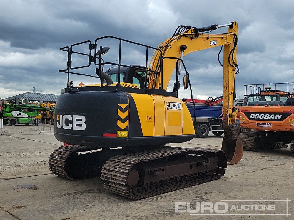 2017 JCB JS131LC - Pelle sur chenille: photos 5 2017 JCB JS131LC - Pelle sur chenille: photos 5