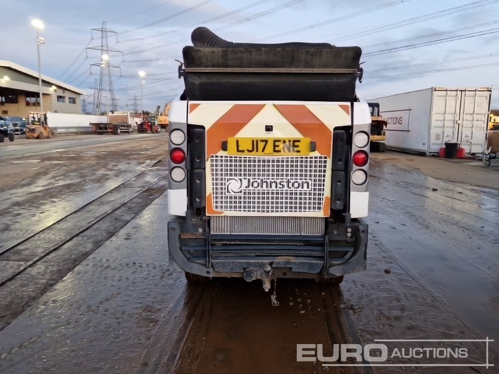 2017 Johnston 4x2 Road Sweeper, Reverse Camera, Automatic Gearbox - Balayeuse de voirie: photos 4 2017 Johnston 4x2 Road Sweeper, Reverse Camera, Automatic Gearbox - Balayeuse de voirie: photos 4