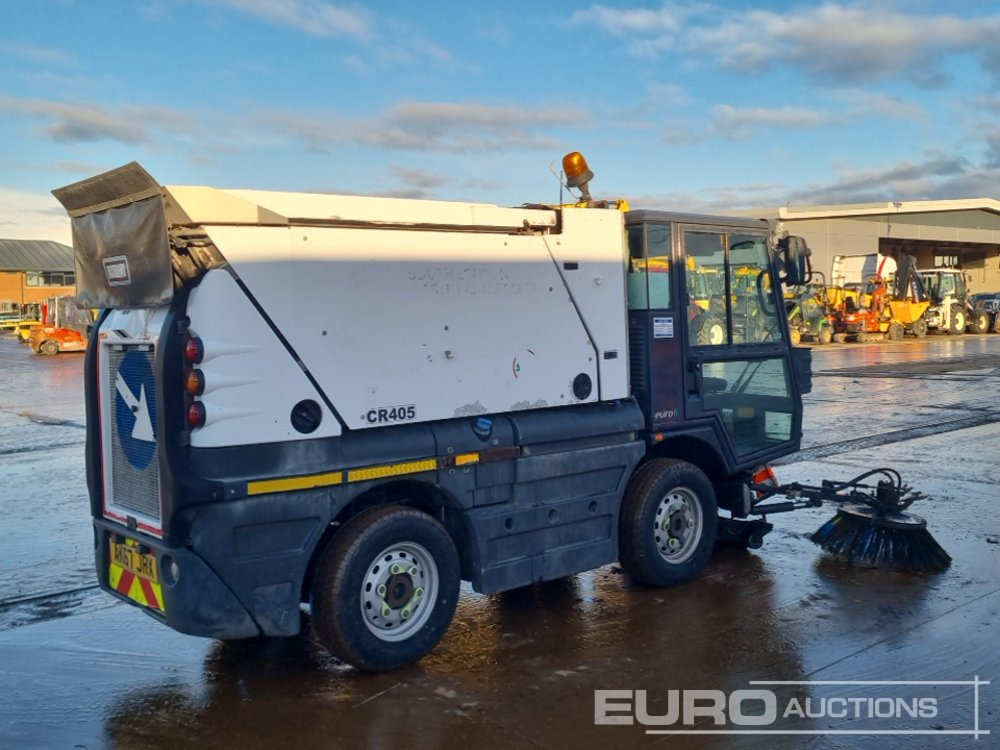 2017 Schmidt Compact 200 - Balayeuse de voirie: photos 5 2017 Schmidt Compact 200 - Balayeuse de voirie: photos 5