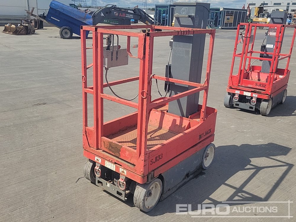 2017 SkyJack SJ12 - Nacelle: photos 1 2017 SkyJack SJ12 - Nacelle: photos 1