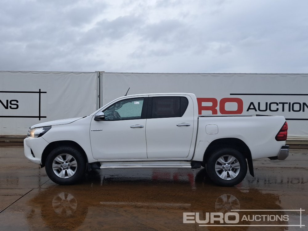 2017 Toyota Hilux - Pick-up: photos 2 2017 Toyota Hilux - Pick-up: photos 2