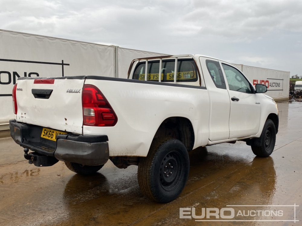 2017 Toyota Hilux - Pick-up: photos 1 2017 Toyota Hilux - Pick-up: photos 1