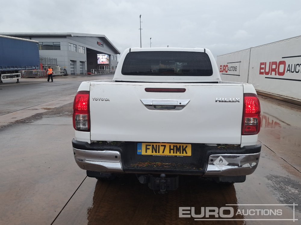2017 Toyota Hilux - Pick-up: photos 4 2017 Toyota Hilux - Pick-up: photos 4