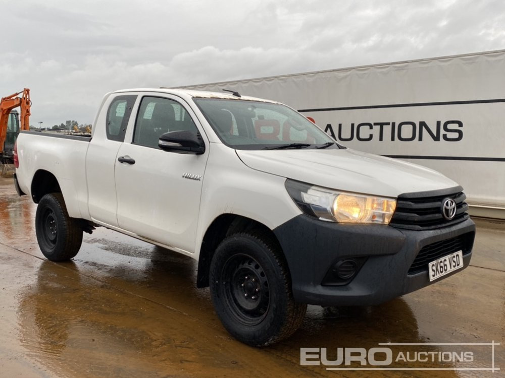 2017 Toyota Hilux - Pick-up: photos 3 2017 Toyota Hilux - Pick-up: photos 3