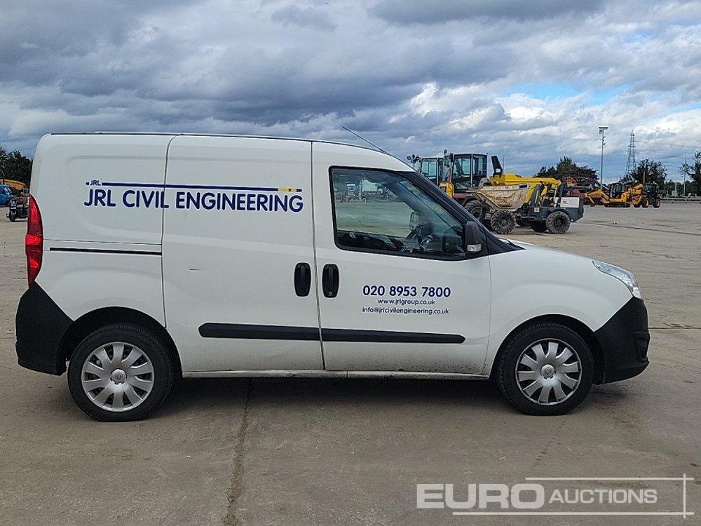 Utilitaire double cabine 2017 Vauxhall Combo: photos 6