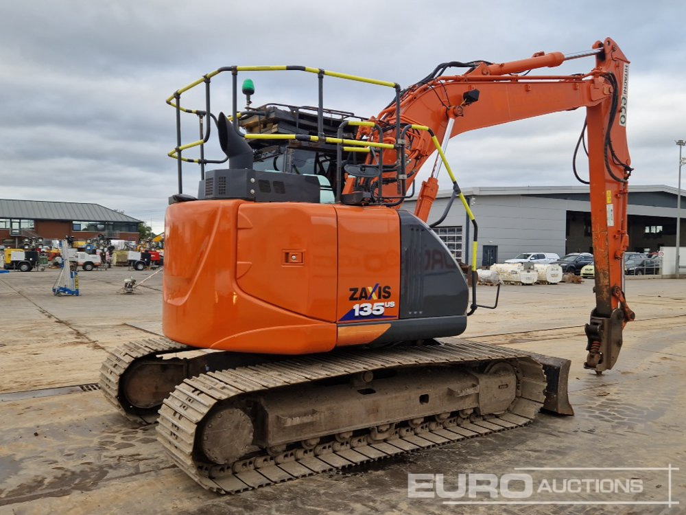 2018 Hitachi ZX135US-6 - Pelle sur chenille: photos 5 2018 Hitachi ZX135US-6 - Pelle sur chenille: photos 5