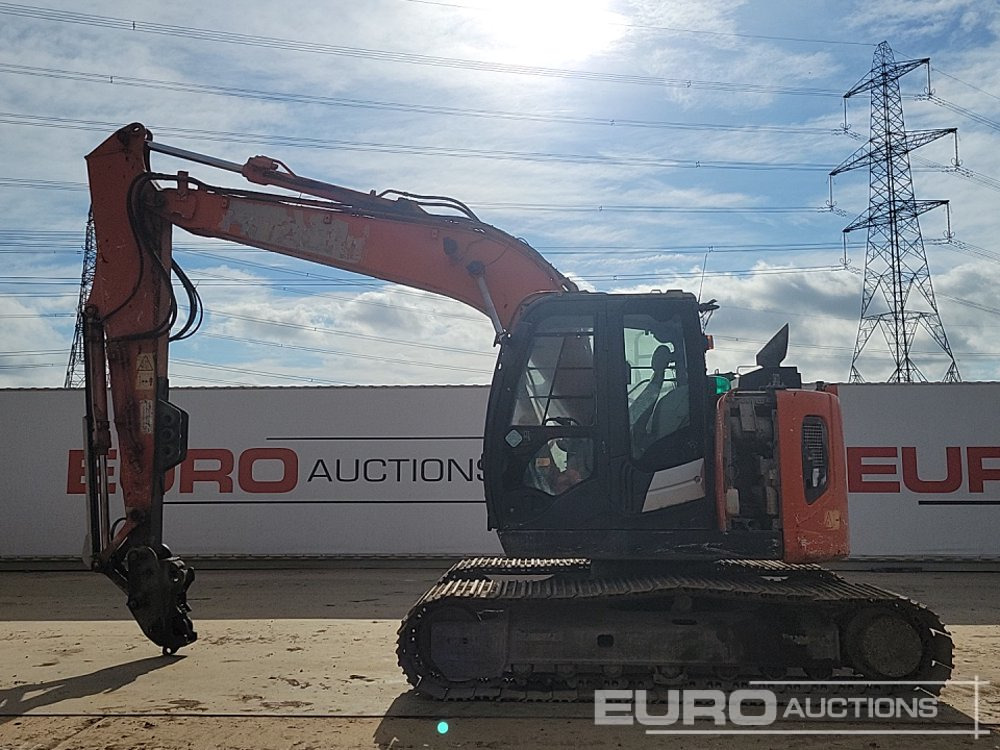 2018 Hitachi ZX135US-6 - Pelle sur chenille: photos 2 2018 Hitachi ZX135US-6 - Pelle sur chenille: photos 2