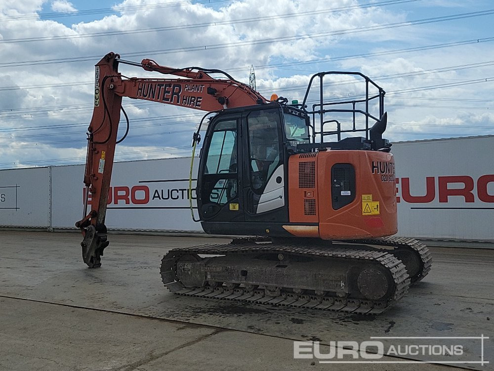 2019 Hitachi ZX135US-6 - Pelle sur chenille: photos 3 2019 Hitachi ZX135US-6 - Pelle sur chenille: photos 3