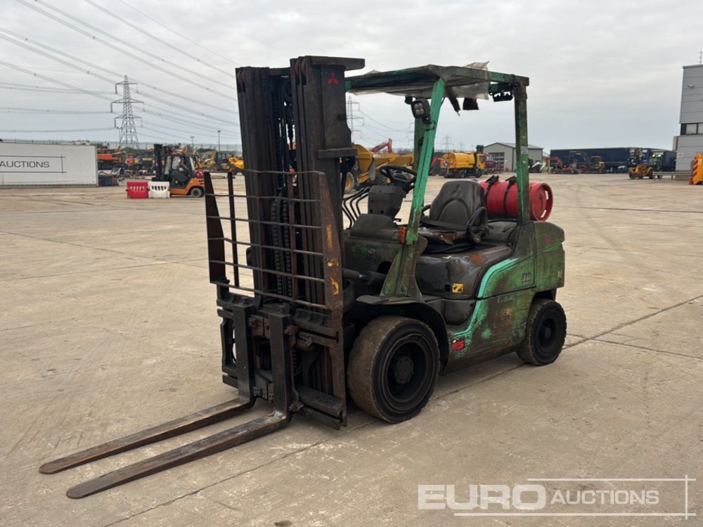 2019 Mitsubishi FG30 - Chariot élévateur: photos 1 2019 Mitsubishi FG30 - Chariot élévateur: photos 1