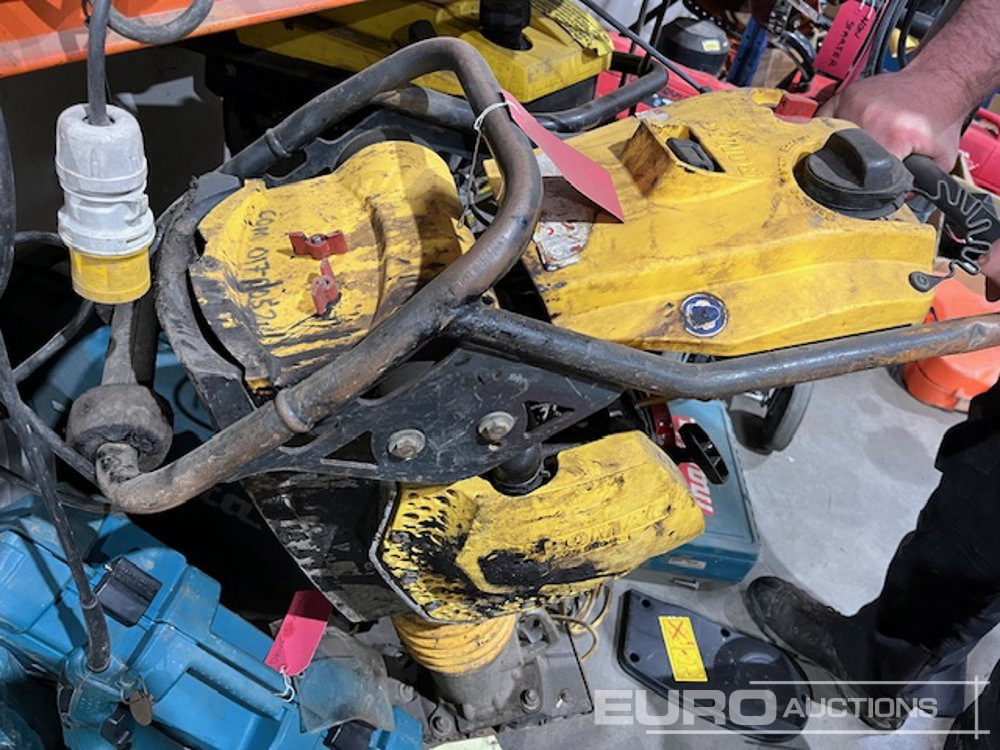 2020 Bomag BT60 - Travaux routiers: photos 2 2020 Bomag BT60 - Travaux routiers: photos 2
