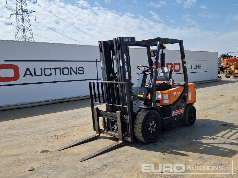 2020 Doosan D30GP - Chariot élévateur: photos 1 2020 Doosan D30GP - Chariot élévateur: photos 1