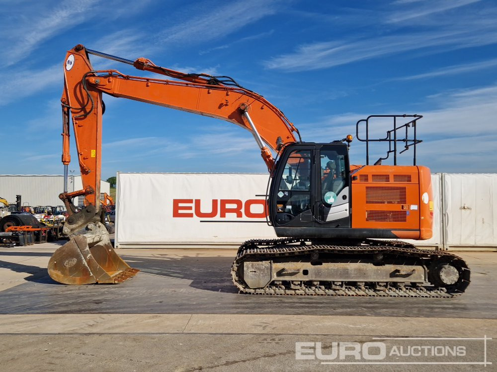 2020 Hitachi ZX225USRLC-6 - Pelle sur chenille: photos 2 2020 Hitachi ZX225USRLC-6 - Pelle sur chenille: photos 2