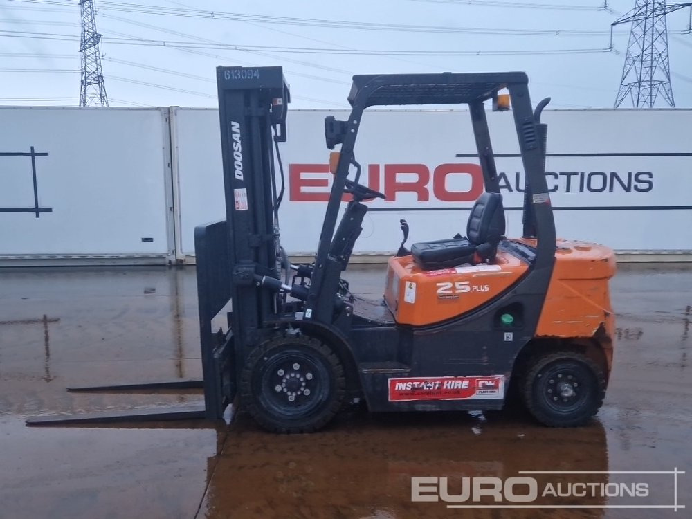 2021 Doosan D25GP - Chariot élévateur: photos 2 2021 Doosan D25GP - Chariot élévateur: photos 2