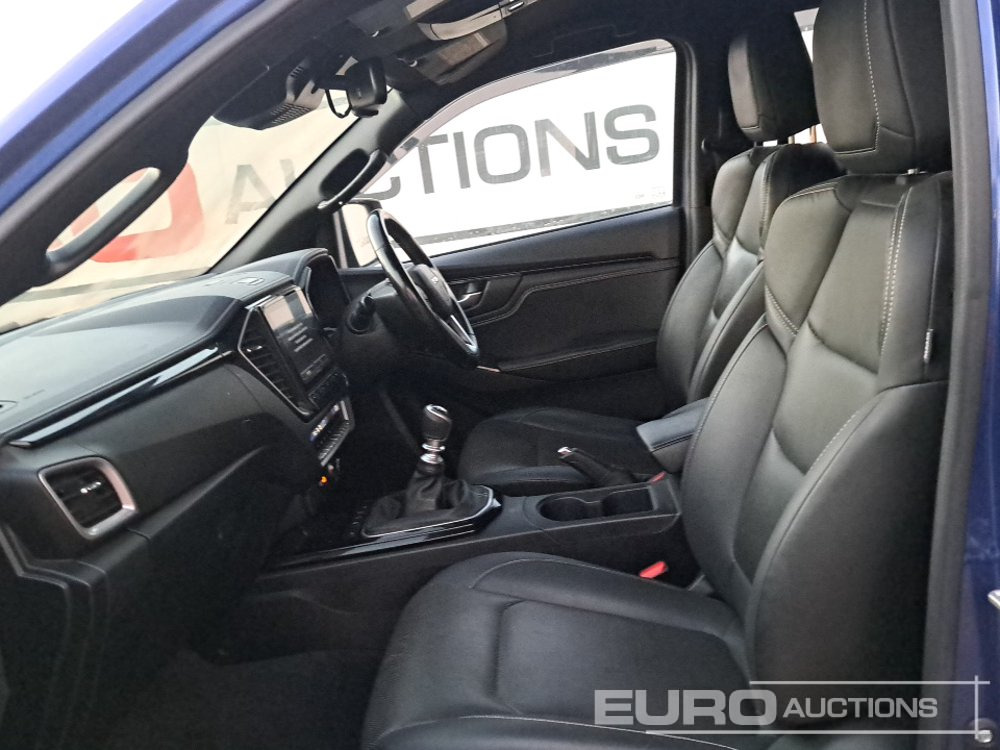 Pick-up 2021 Isuzu D-Max: photos 15