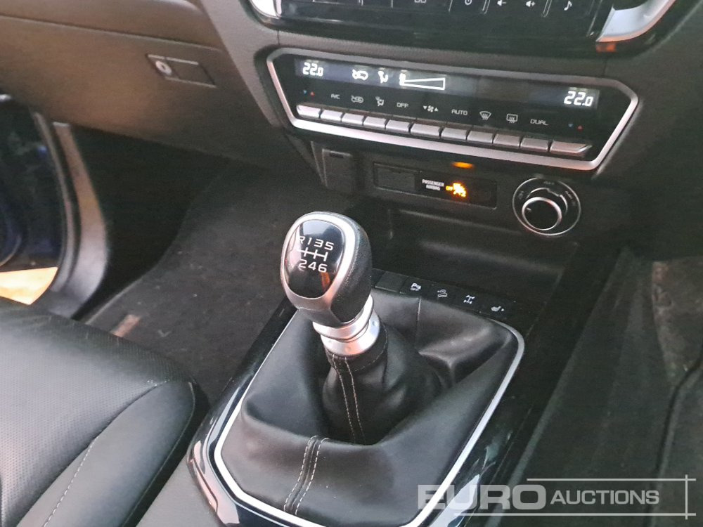 Pick-up 2021 Isuzu D-Max: photos 35