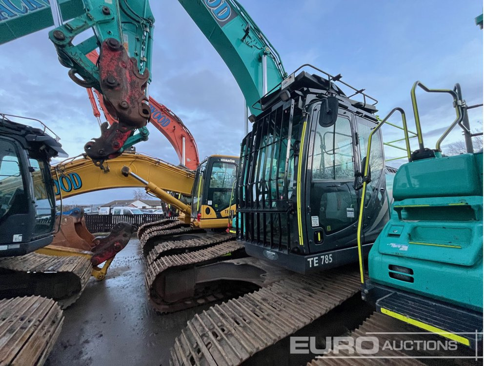 2021 Kobelco SK210LC-11 - Pelle sur chenille: photos 1 2021 Kobelco SK210LC-11 - Pelle sur chenille: photos 1