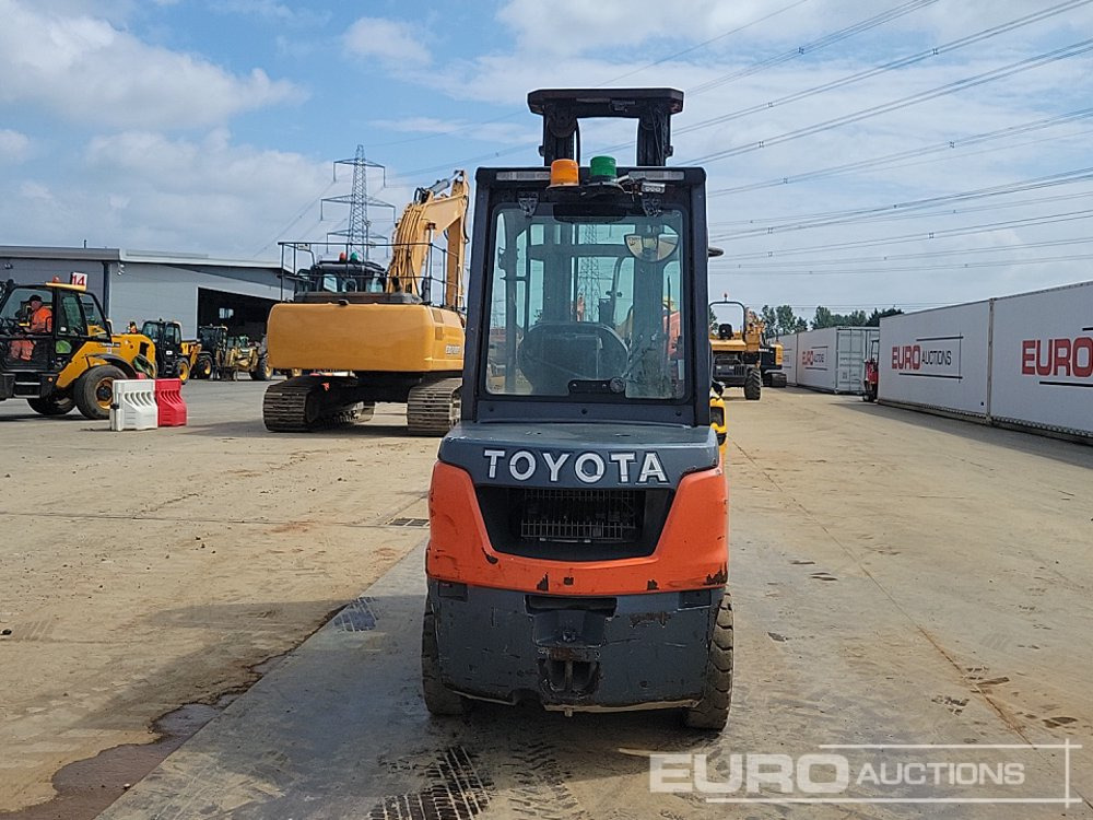2021 Toyota TONERO 35 - Chariot élévateur: photos 4 2021 Toyota TONERO 35 - Chariot élévateur: photos 4