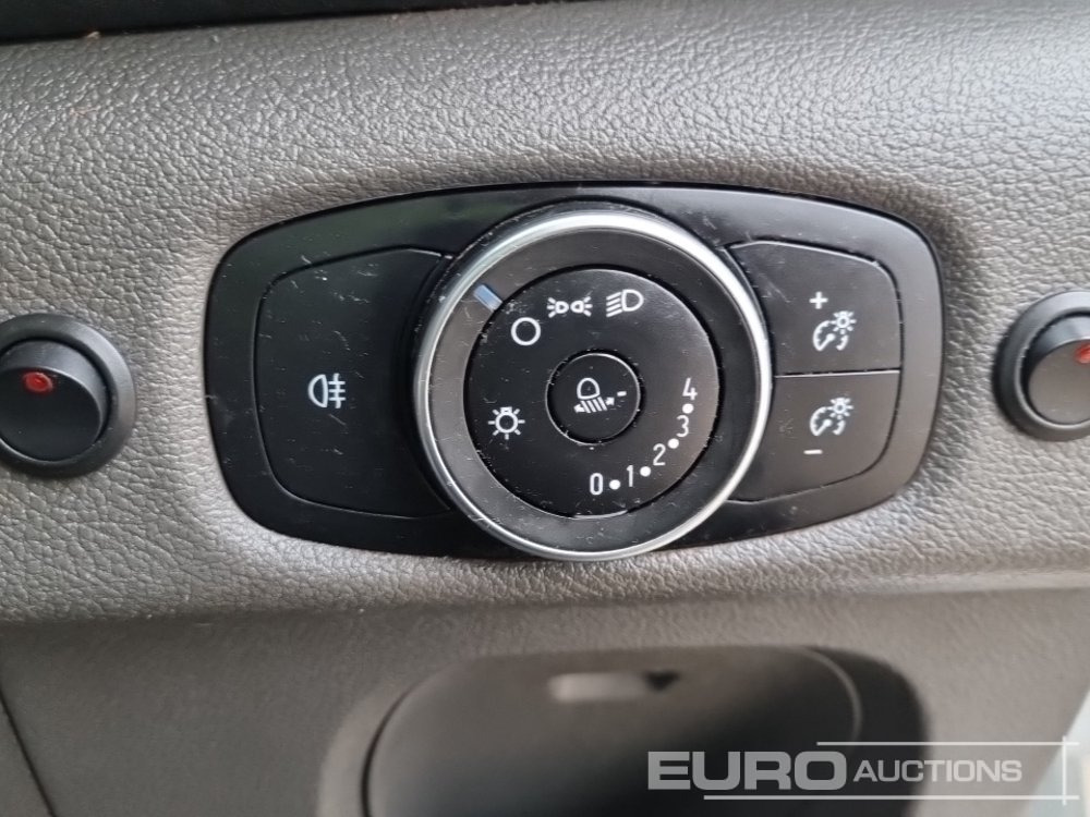 Utilitaire plateau 2022 Ford Transit 350: photos 36 Utilitaire plateau 2022 Ford Transit 350: photos 36