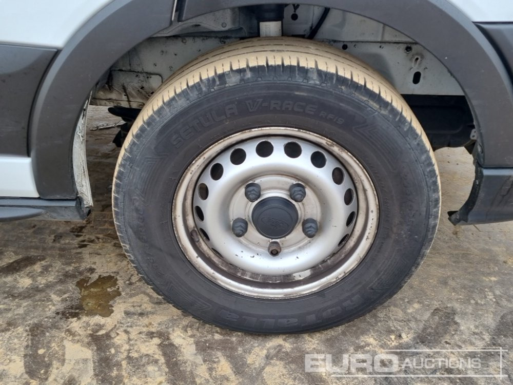 Utilitaire plateau 2022 Ford Transit 350: photos 12 Utilitaire plateau 2022 Ford Transit 350: photos 12