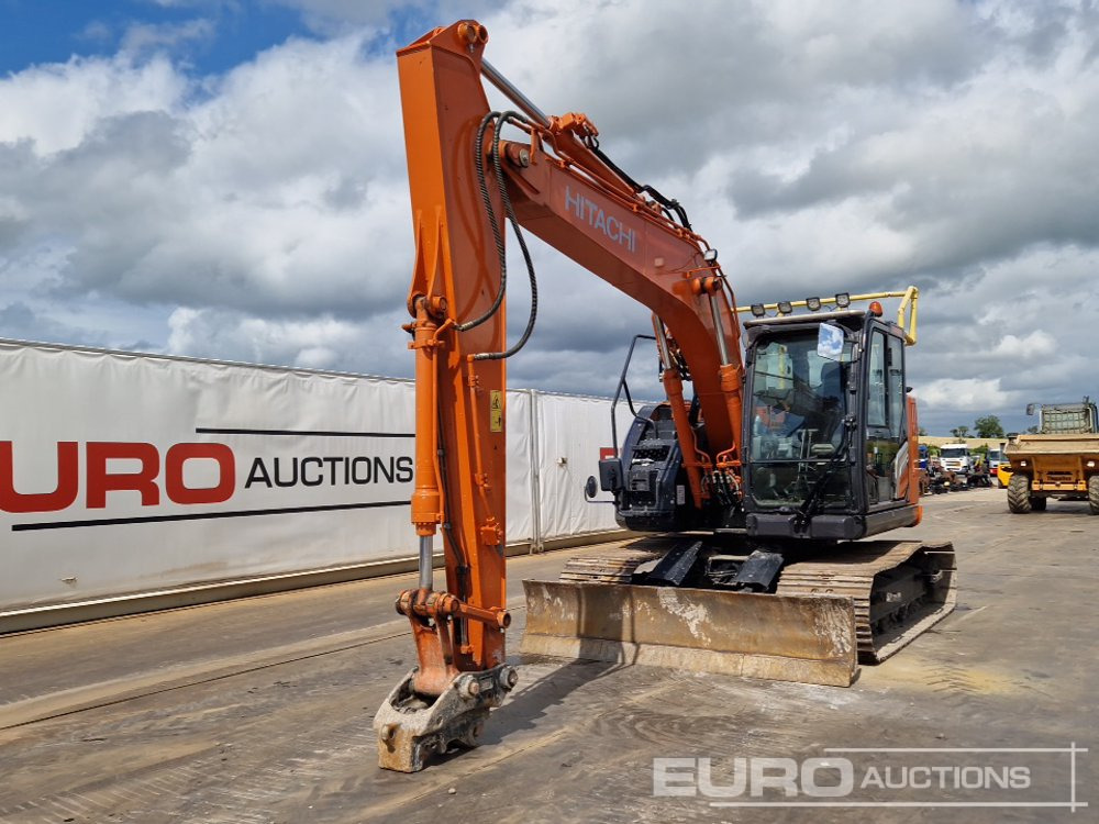 2022 Hitachi ZX135USBL-7 - Pelle sur chenille: photos 1 2022 Hitachi ZX135USBL-7 - Pelle sur chenille: photos 1