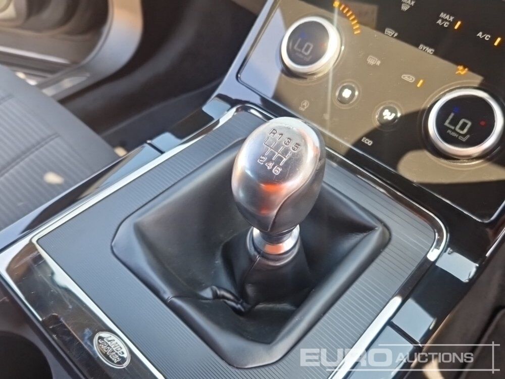 SUV 2022 Range Rover Evoque: photos 27 SUV 2022 Range Rover Evoque: photos 27