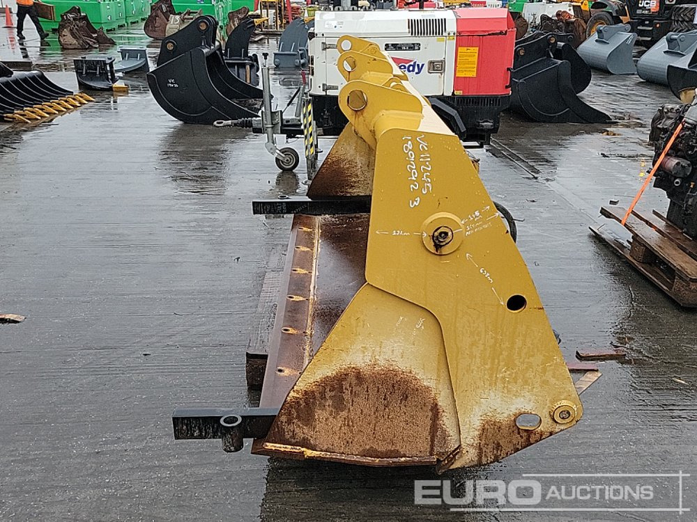 2023 CAT 4 in 1 Bucket - Godet: photos 2 2023 CAT 4 in 1 Bucket - Godet: photos 2