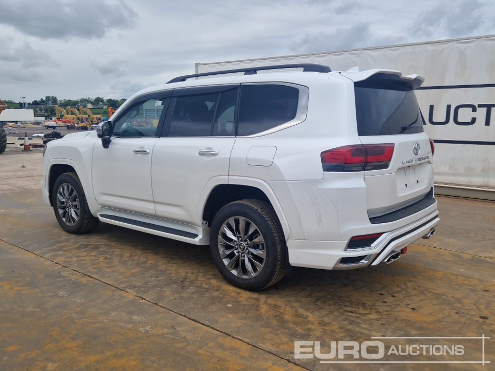 2024 Toyota Land Cruiser - SUV: photos 3 2024 Toyota Land Cruiser - SUV: photos 3