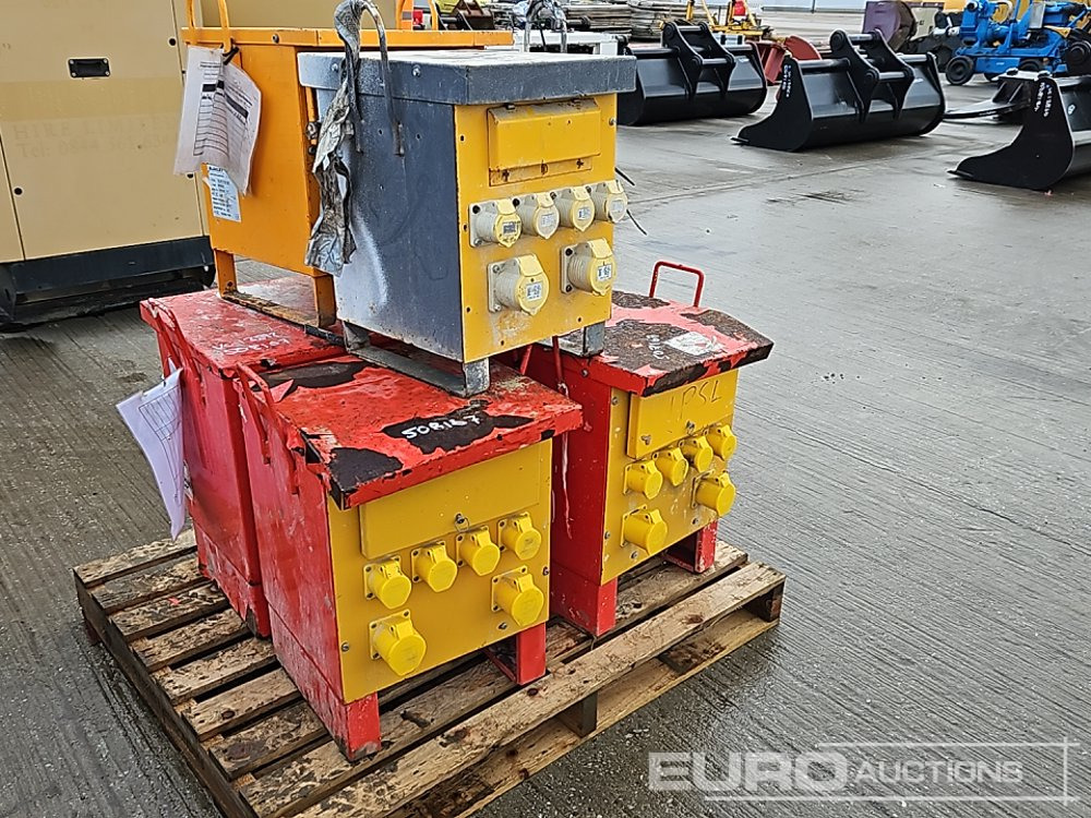 240 Volt Transformer (6 of) - Matériel de chantier: photos 1 240 Volt Transformer (6 of) - Matériel de chantier: photos 1