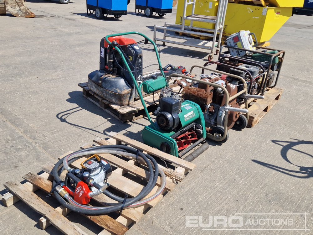 240Volt Fuel Pump & Nozzle, Qualcast Petrol Walk Behind Mower, Lister Petter Petrol Water Pump, Selection of Generators (Spares), Electric Pallet Truck (Spares) - Matériel de chantier: photos 5 240Volt Fuel Pump & Nozzle, Qualcast Petrol Walk Behind Mower, Lister Petter Petrol Water Pump, Selection of Generators (Spares), Electric Pallet Truck (Spares) - Matériel de chantier: photos 5