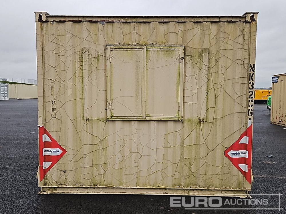 30' x 9' Containerised Office (Cannot Be Reconsigned) - Conteneur maritime: photos 2 30' x 9' Containerised Office (Cannot Be Reconsigned) - Conteneur maritime: photos 2